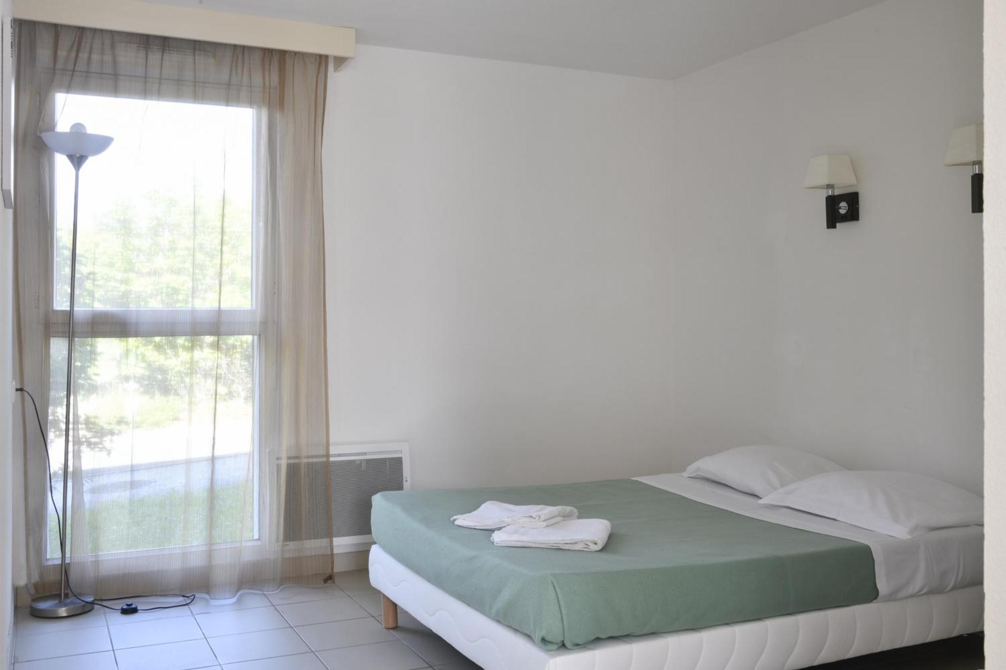 Vacanceole - Domaine De Saint Orens Montreal  Phòng bức ảnh